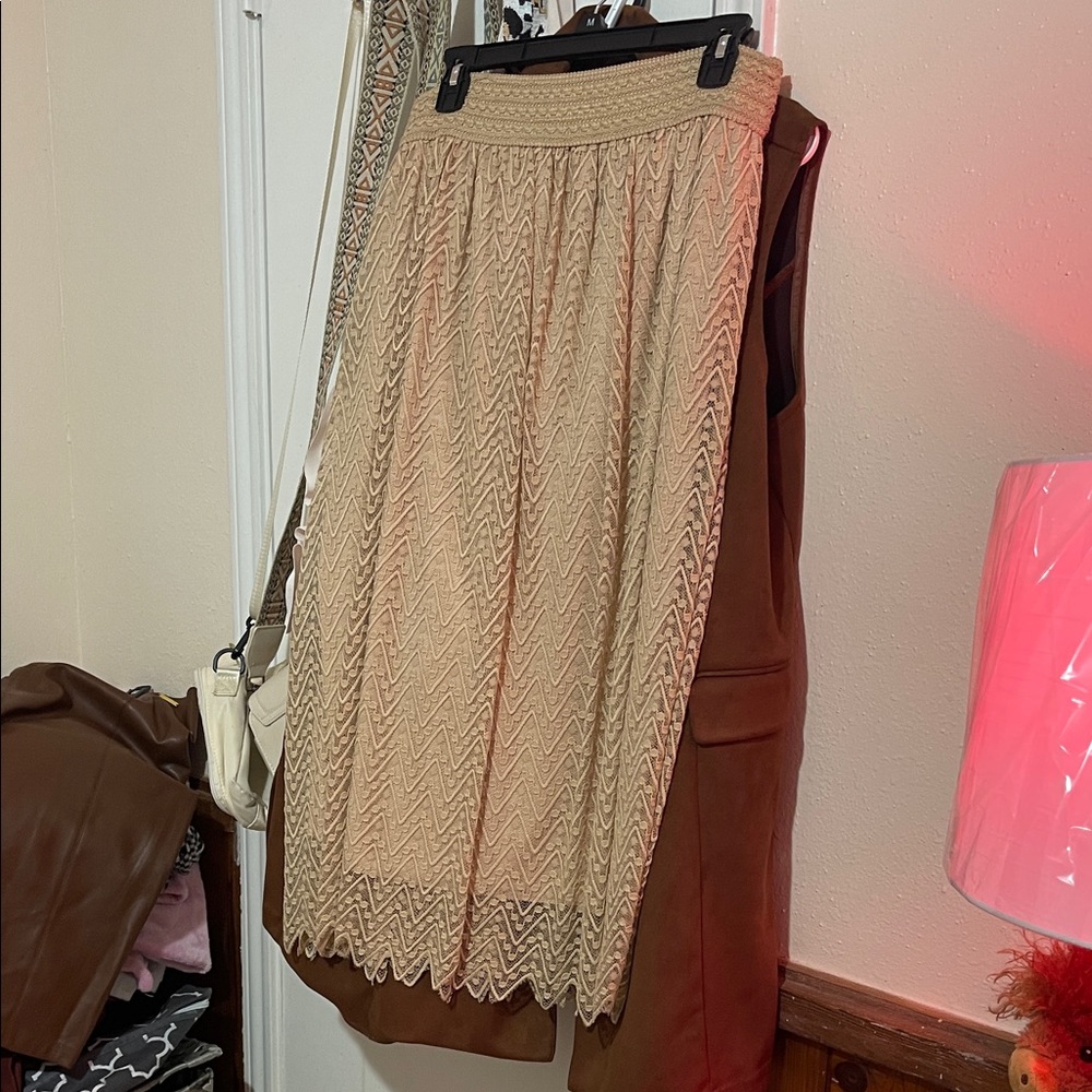 Metro Wear Beige Lace Midi Skirt